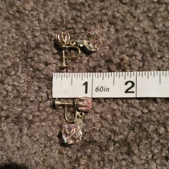 Vintage clip on earrings - Picture 7 of 7